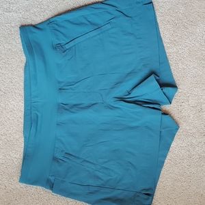 Athleta Trekkie North Shorts